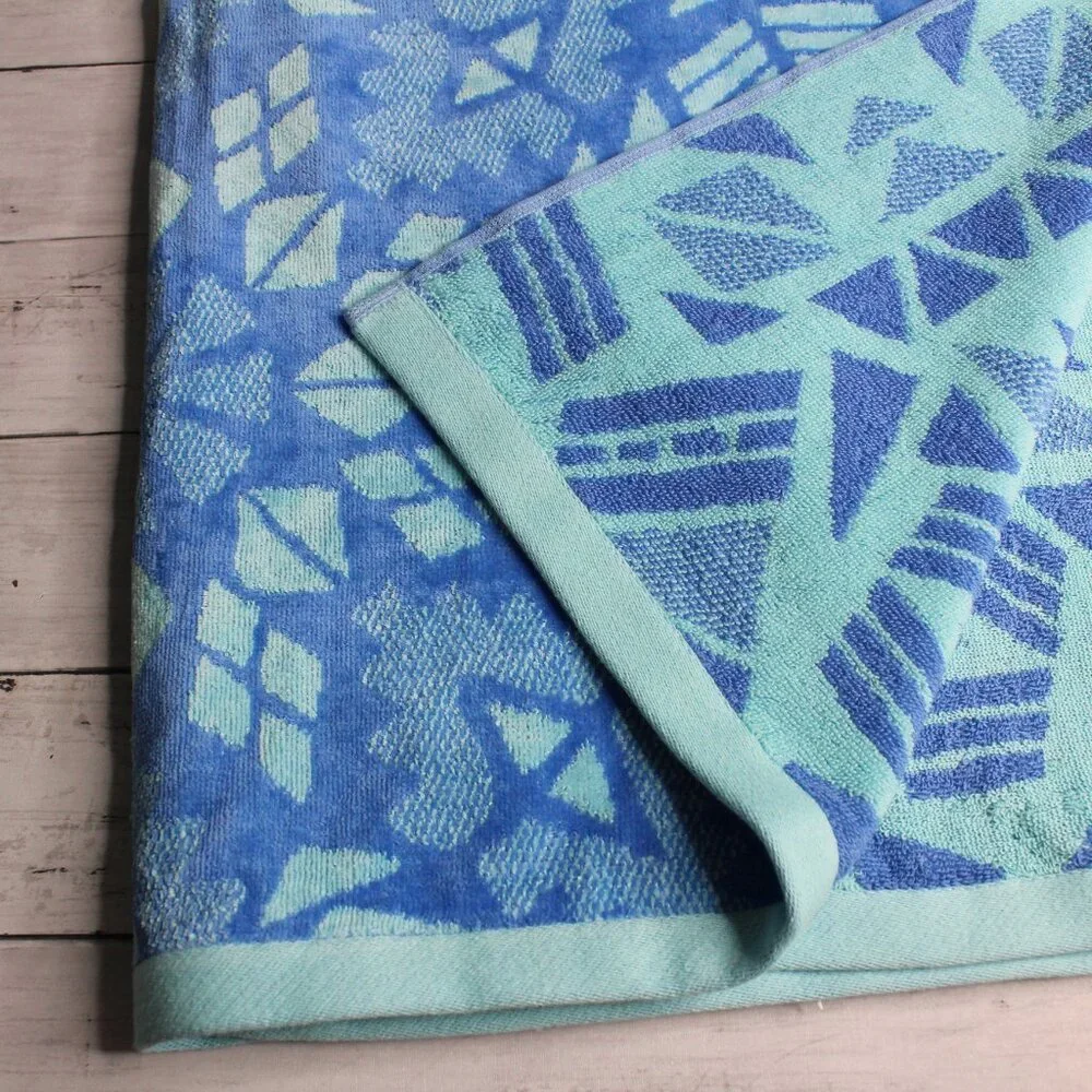 Plush Oversized Beach Towel 100% Cotton 40 x 72 Oeko-Tex